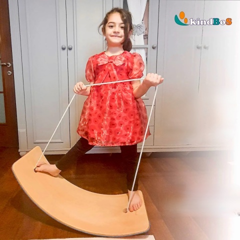 DESKA DO BALANSOWANIA KİNDBOS Z DREWNA Z OCHRONĄ PALCÓW DLA DZIECI 80x30 CM