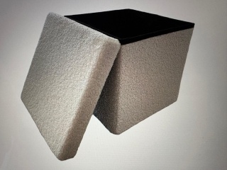 PUFA TAPICEROWANA STYLOWA JASNY BEŻ PORZĄDNA